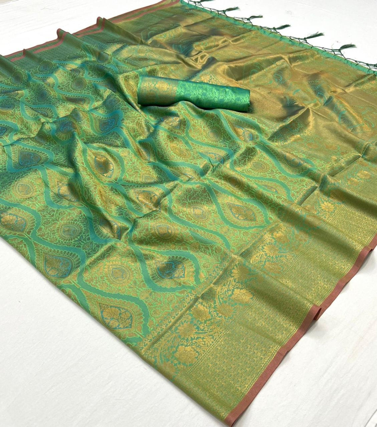 Green Handloom Woven Silk Saree Online in India