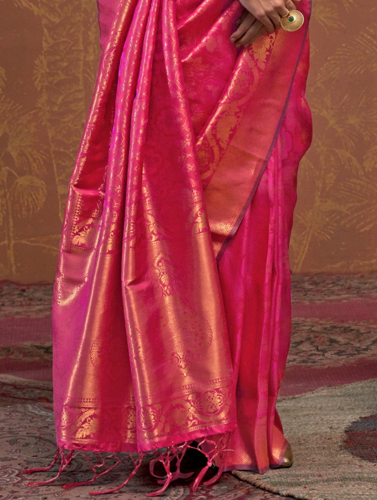 Pristine Pink Dual Shade Handloom Woven Silk Saree Shop KanjiVaram Sarees Online in India & USA