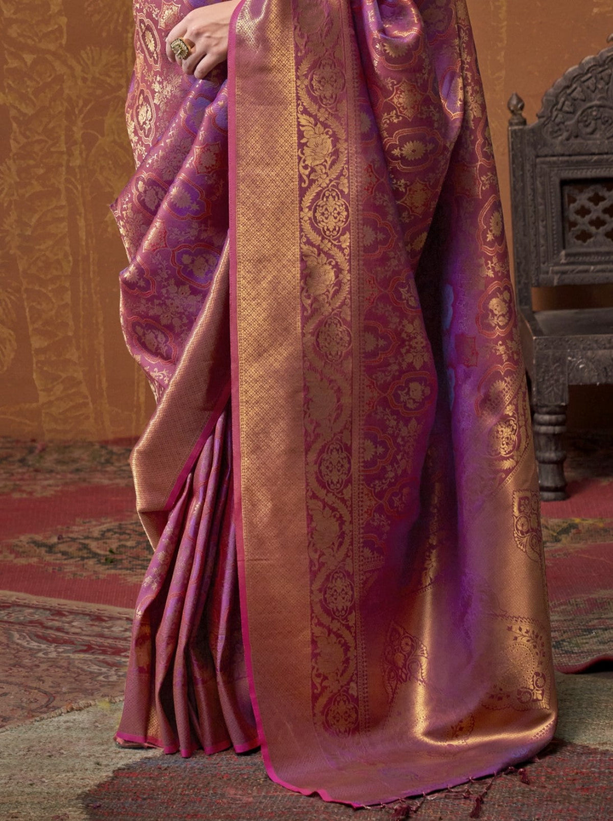 Magenta Dual Shade Handloom Woven Silk Saree Shop Kanjivaram Sarees Online in India & USA