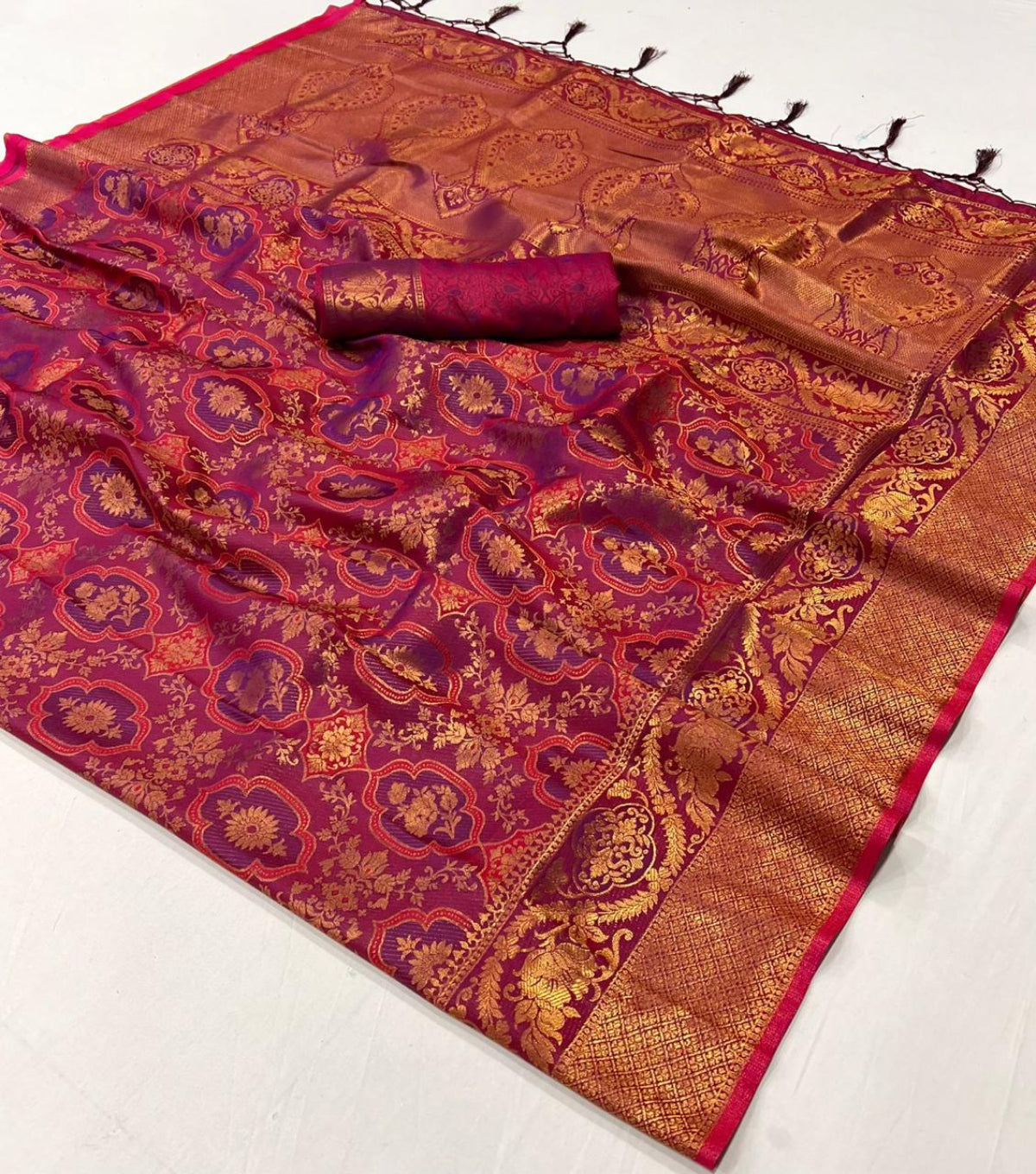 Magenta Dual Shade Handloom Woven Silk Saree Shop Kanjivaram Sarees Online in India & USA