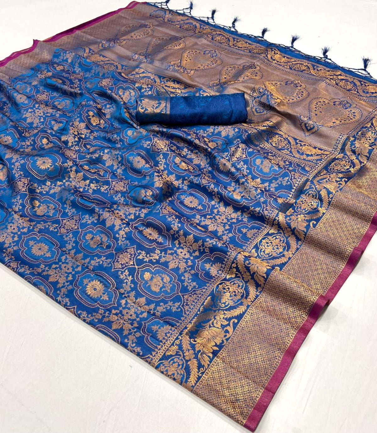 Navy Blue Handloom Woven Silk Saree Shop Kanjivaram Sarees Online in India & USA
