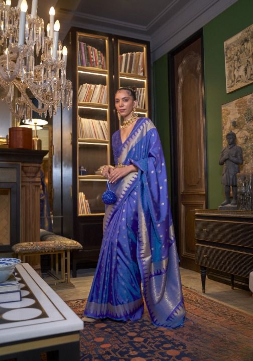 Blue Zari Woven Broad Floral Border Handloom Silk Saree