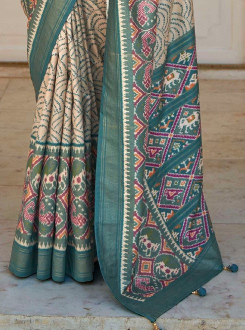 Shop Green Patola Silk Saree Online-STORI