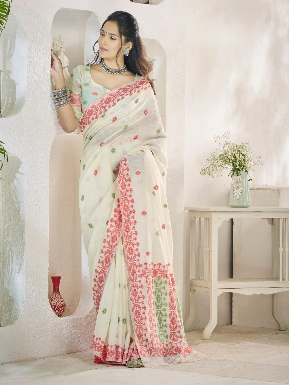 Shop White Silk Saree Online-STORI