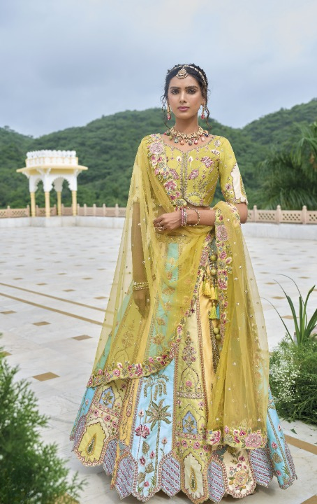 Shop Gold Lehenga In Online-STORI