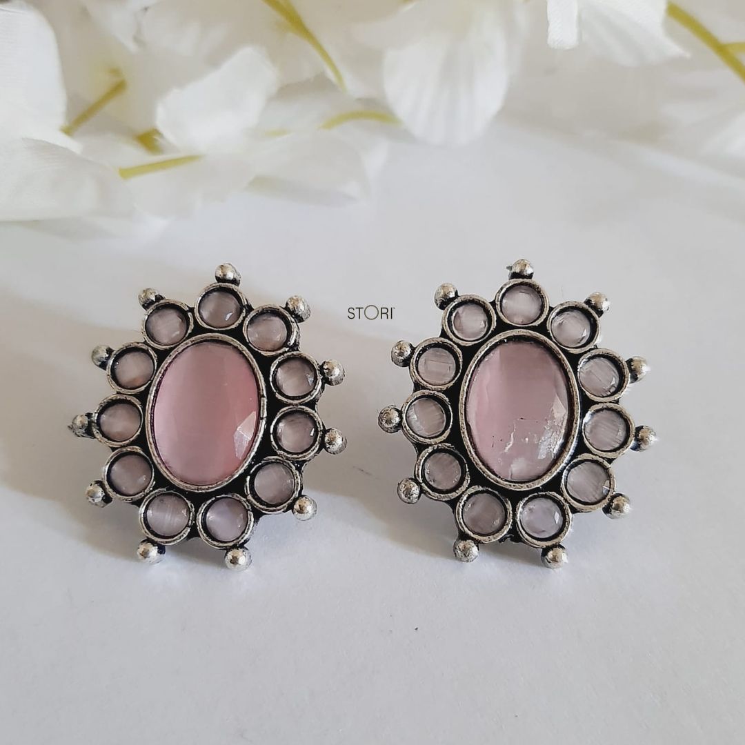 Aadhya Monalisa Stone Oval Earrings