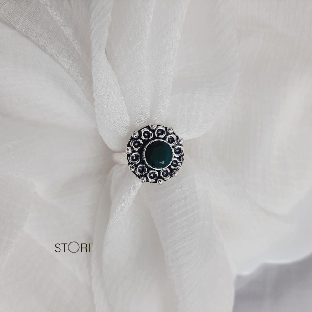Green Women's Oxidised Silver Ring - STORI