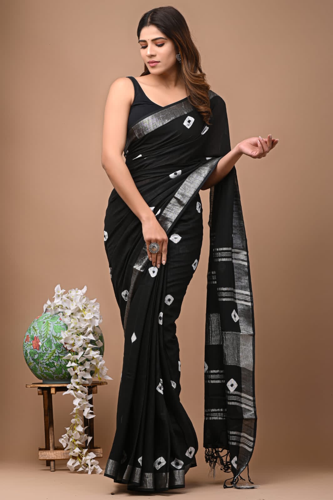 Charcoal Black Linen Saree With Bandhani Motifs