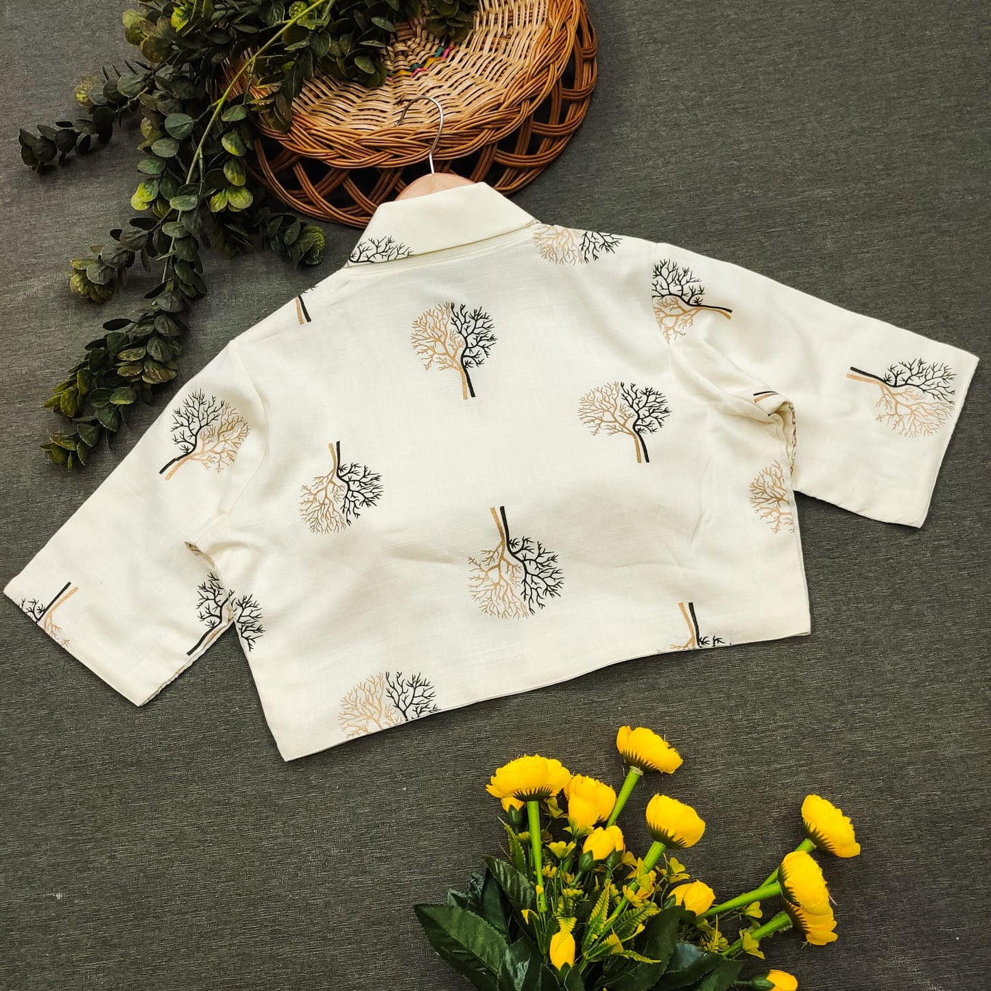 Printed Trees Slub Cotton Crop Top / Collar Blouse