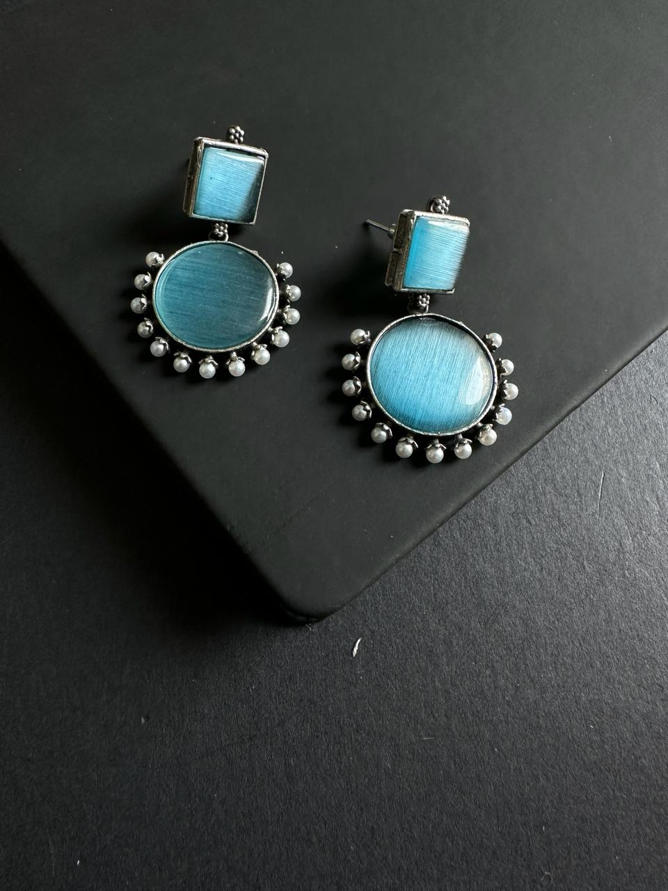Sky Blue Avikaa Monalisa & Pearls Earrings