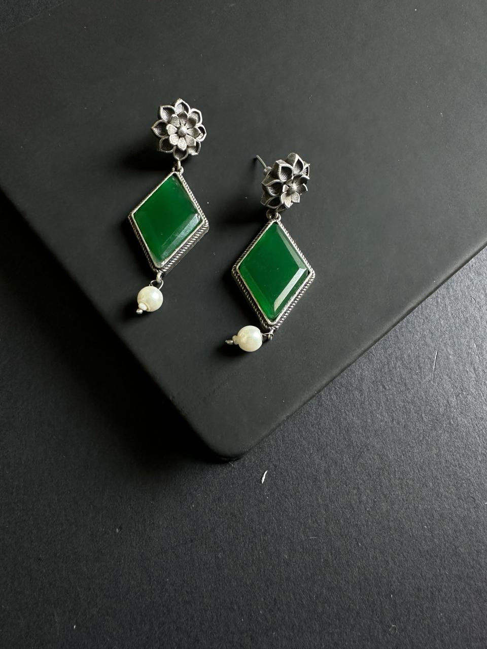 Monalisa Rhombus Earrings