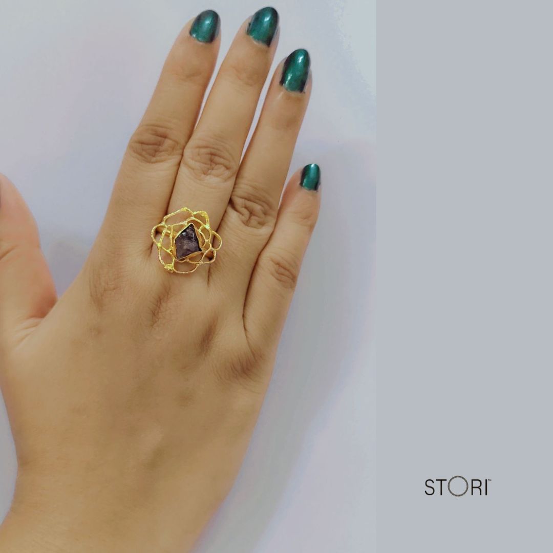 Amethyst Raw Stone Rose Pattern Finger Ring