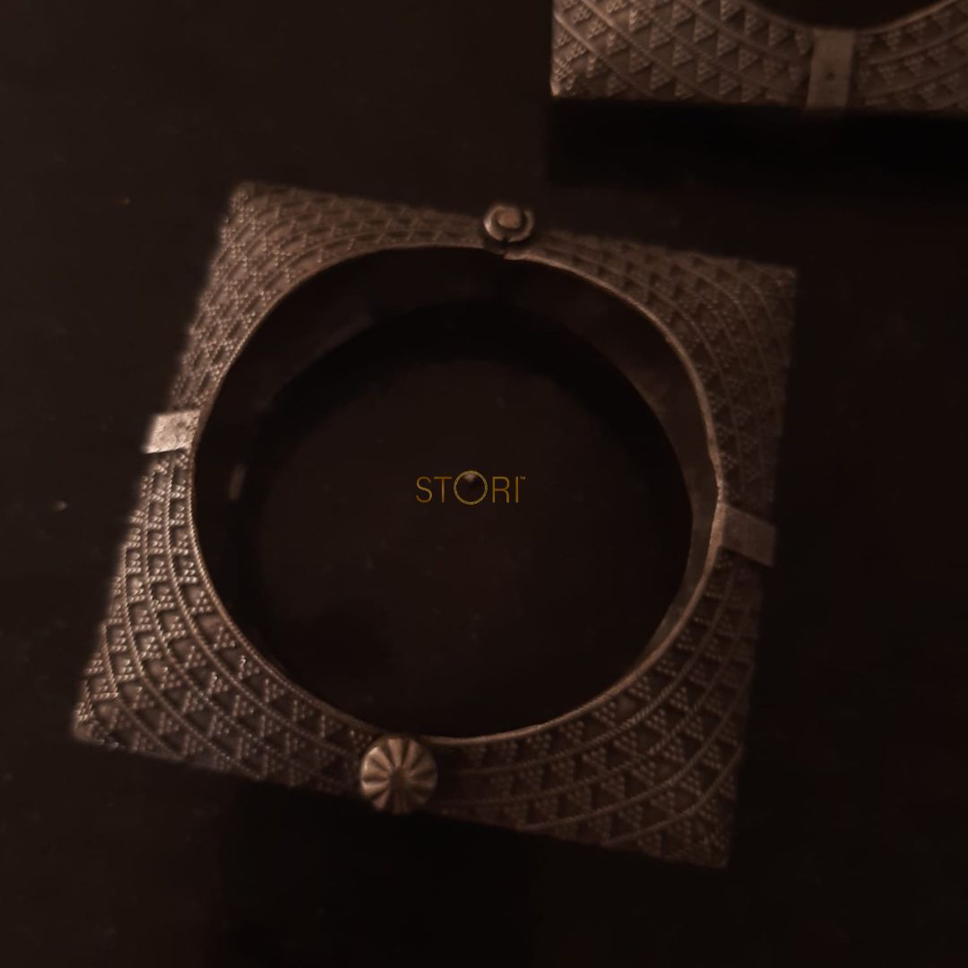 Aayat Silver Look Alike Oxidised Openable Kada / Bracelet