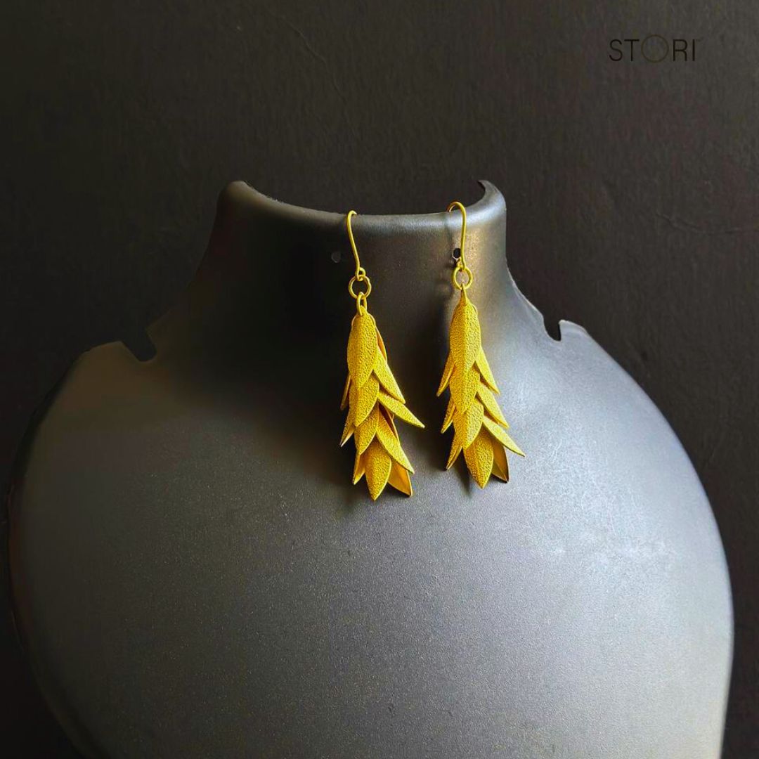 Bunch Matt Gold Dangling Earrings