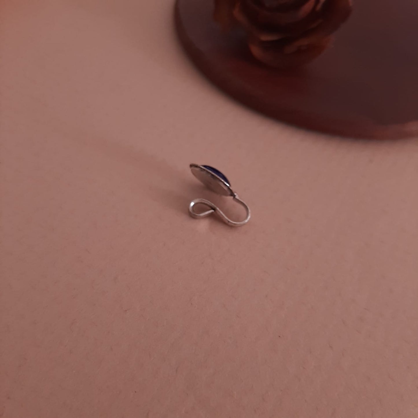 Circular Single Stone Oxidized Clip-on Nosepin