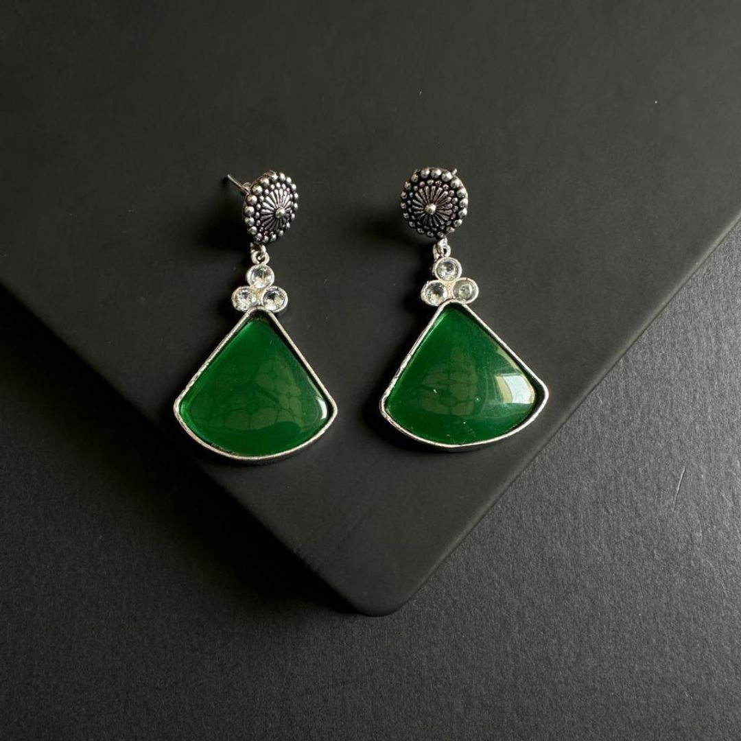 Prakriti Monalisa Drop Earrings