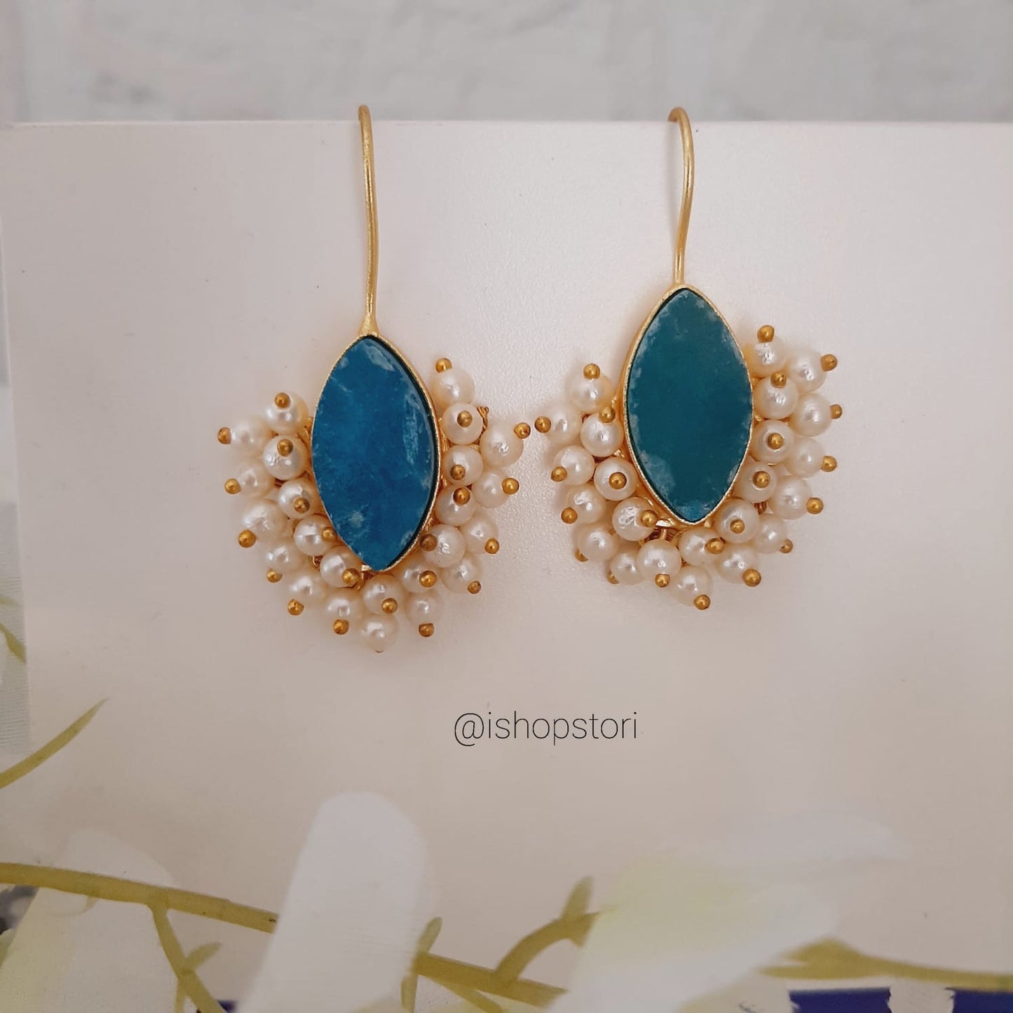 Pallavi Raw Stone & Pearls Earrings