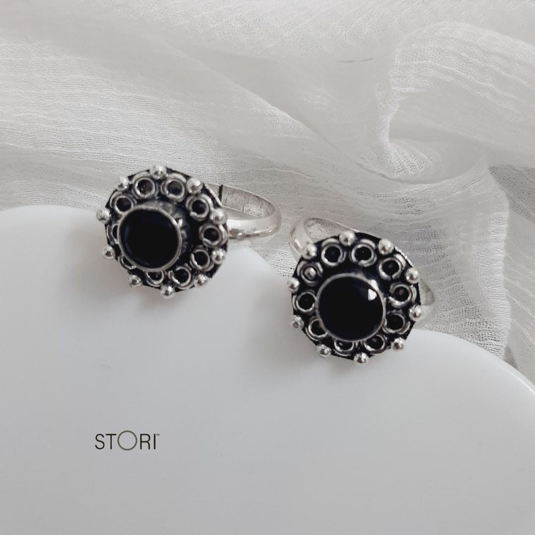 Shop Oxidised Rings Online - STORI