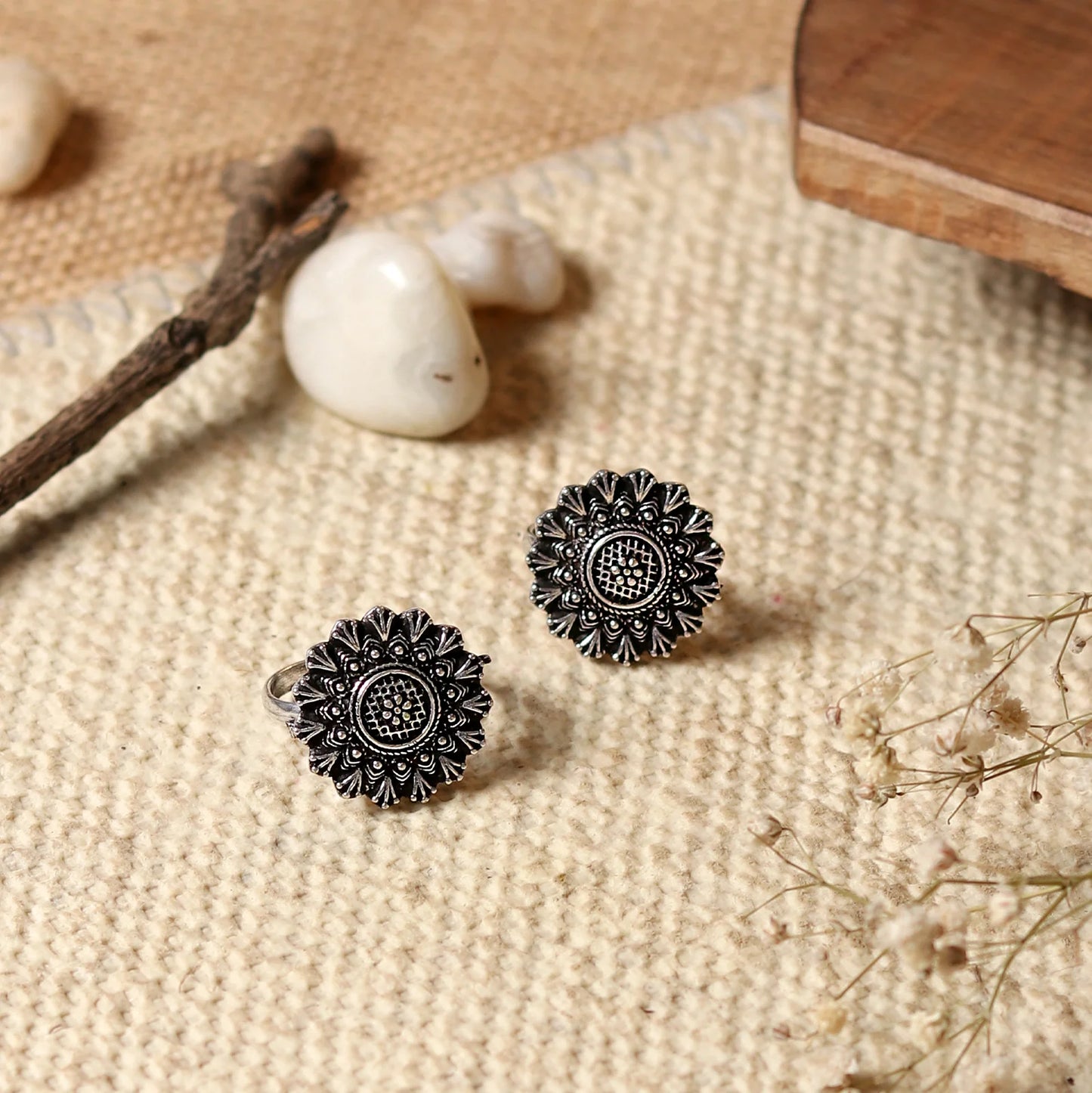 Shop Quality Silver Oxidised Toerings Online - STORI