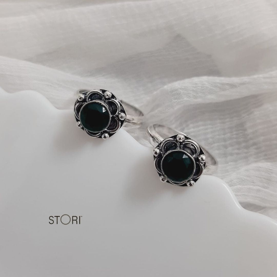 Shop Women's Green Toerings at STORI