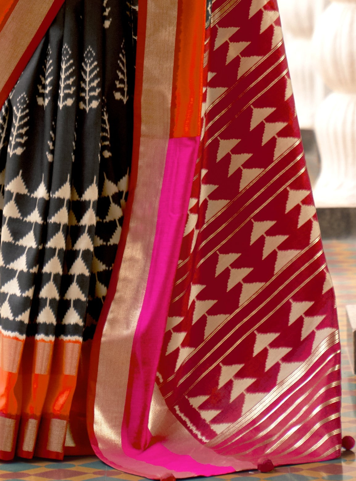 Black Patola Silk Saree Online in India