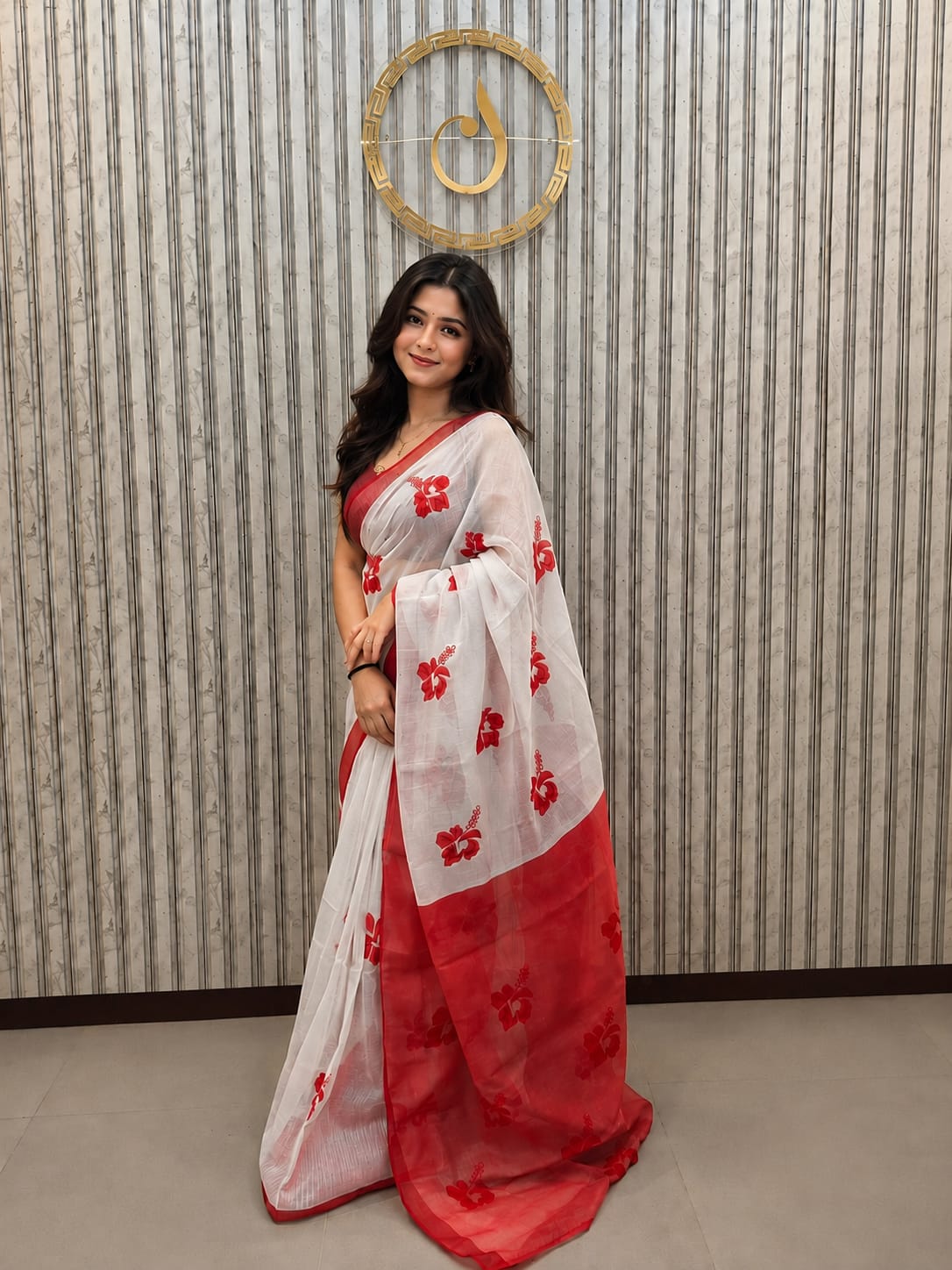 Red & White Hibiscus Print Cotton Silk Saree4