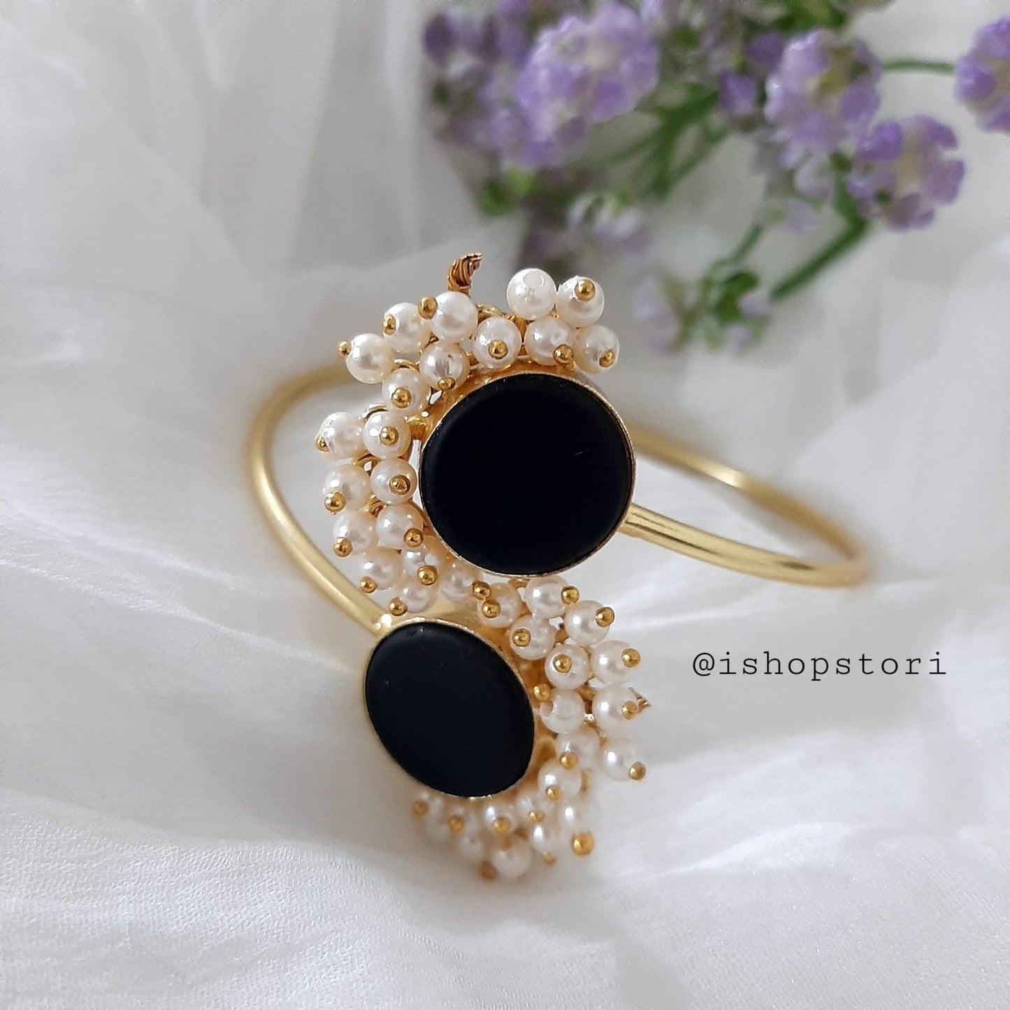 Nandini Raw Stone Half Pearls Bracelet