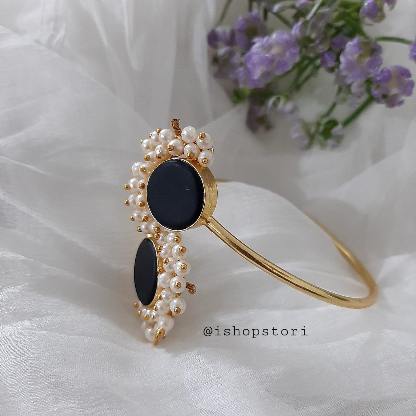 Nandini Raw Stone Half Pearls Bracelet