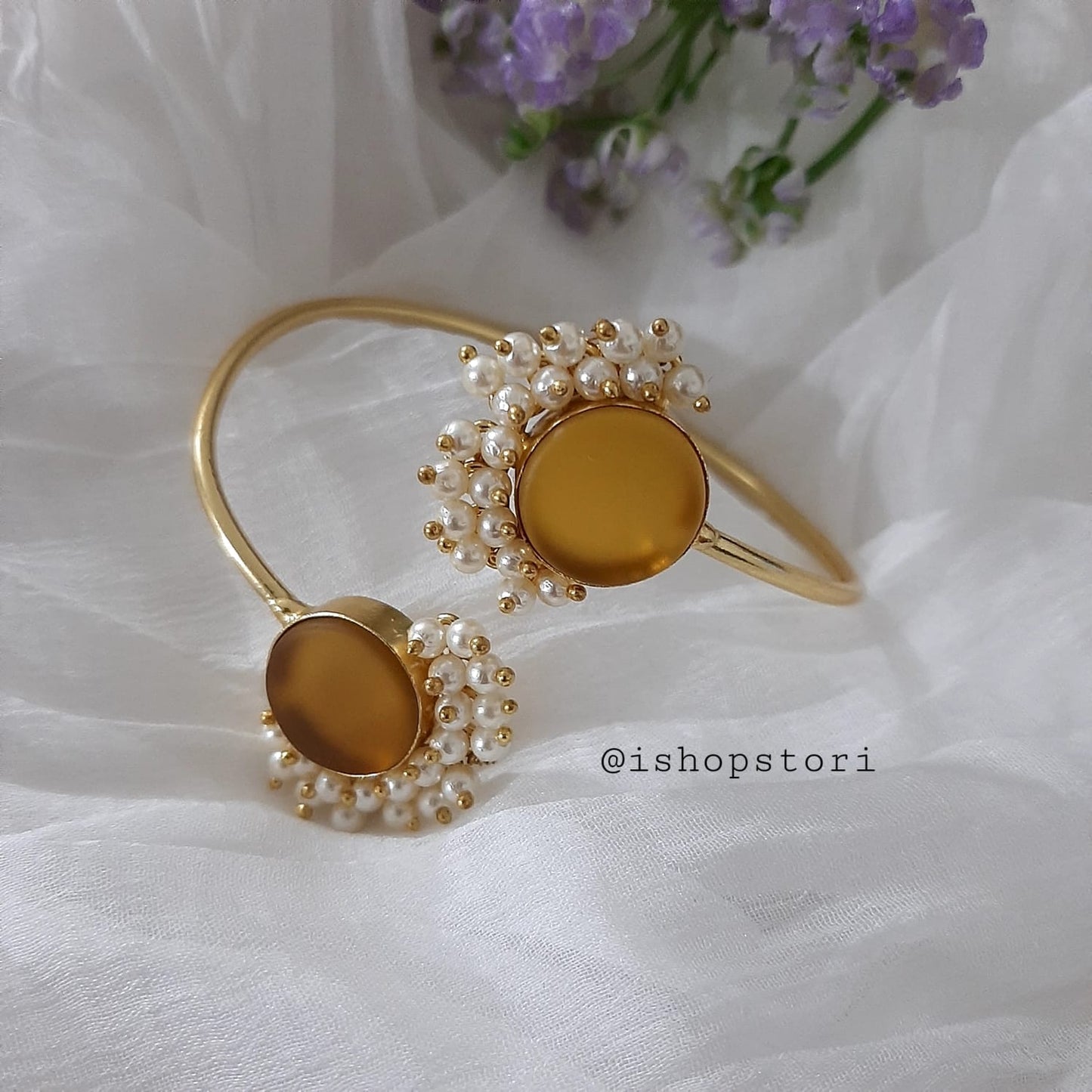 Nandini Raw Stone Half Pearls Bracelet