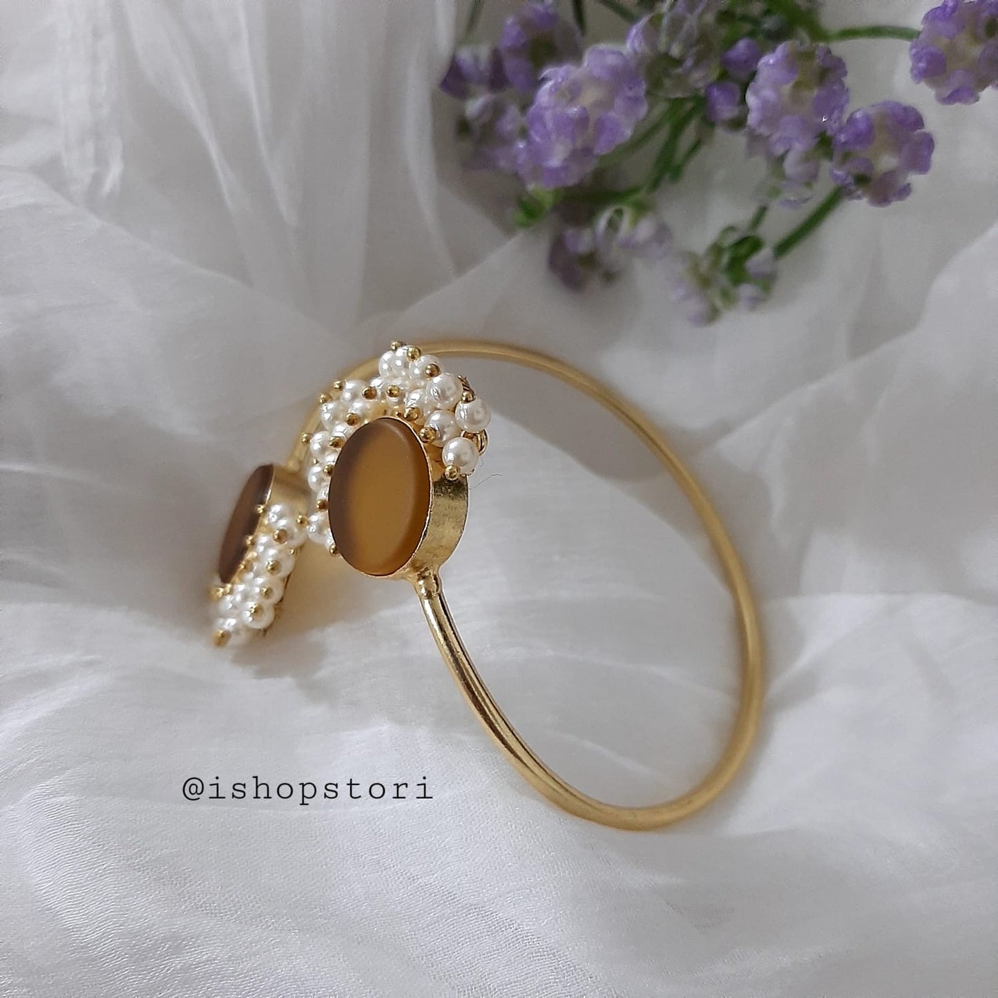 Nandini Raw Stone Half Pearls Bracelet
