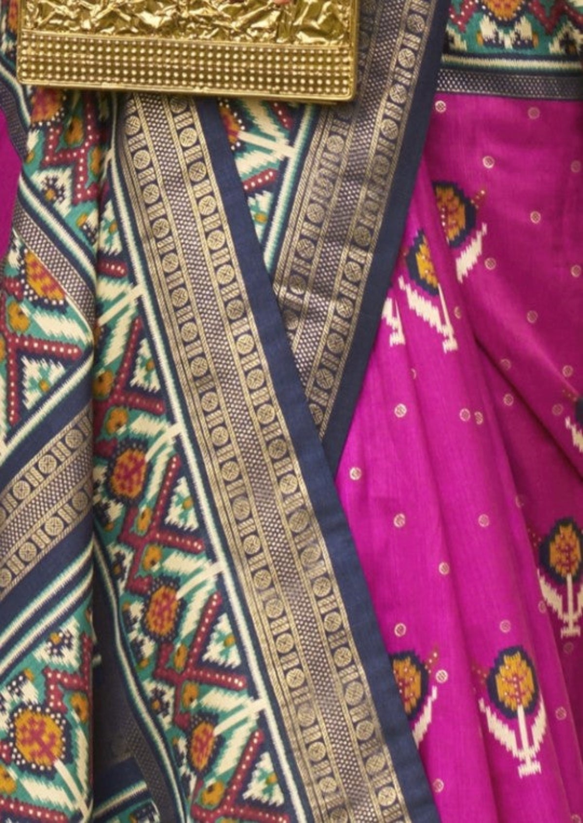 Shop Magenta Patola Silk Saree for Wedding at STORI
