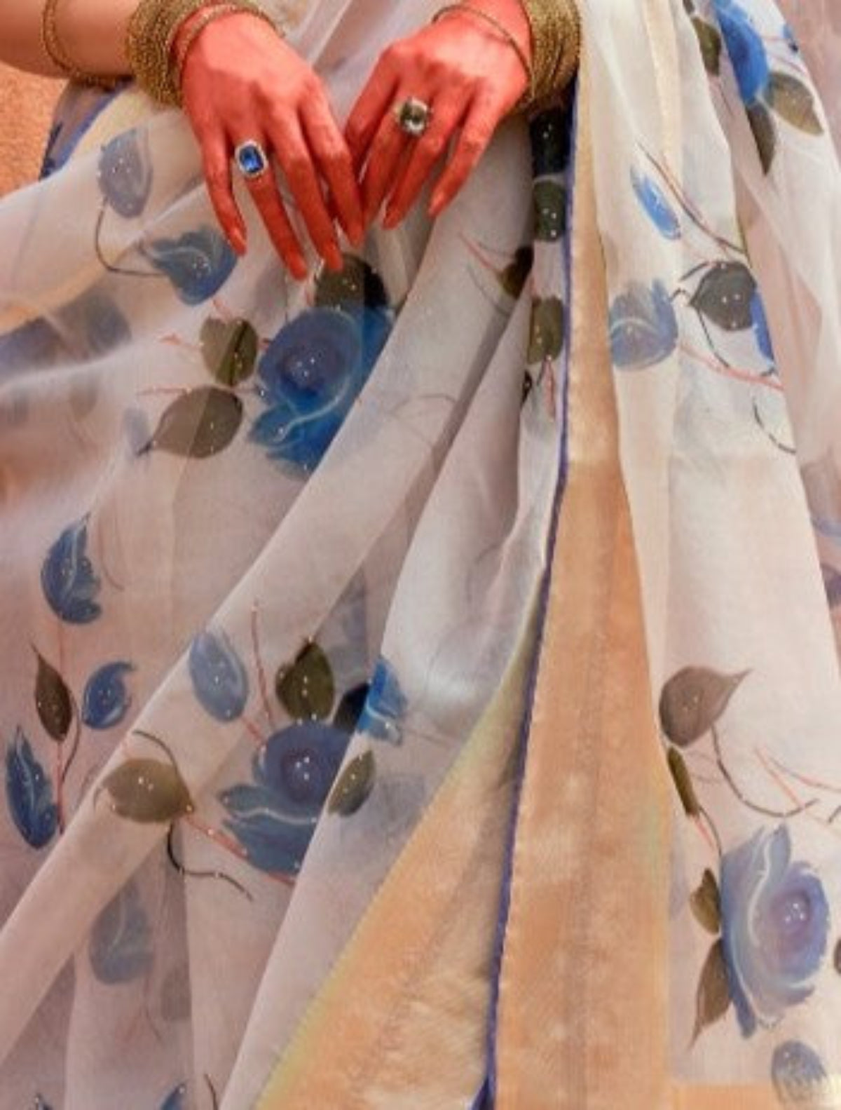 Shop Off-White Floral Organza Silk Saree Online - STORI