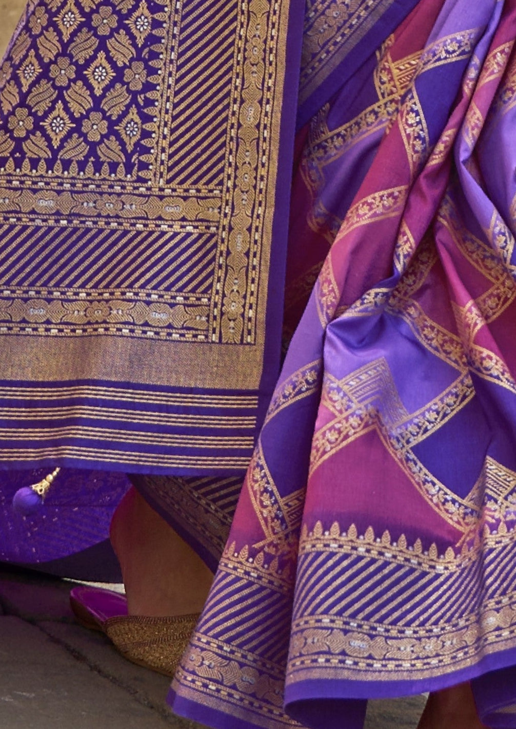 Banarasi Silk Saree With Purple Diamond Palettes