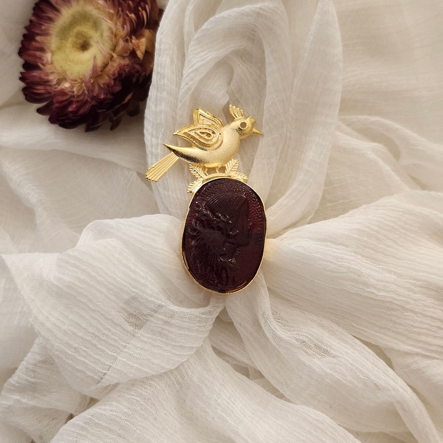 Birdie With Carved Quartz Statement Finger Ring