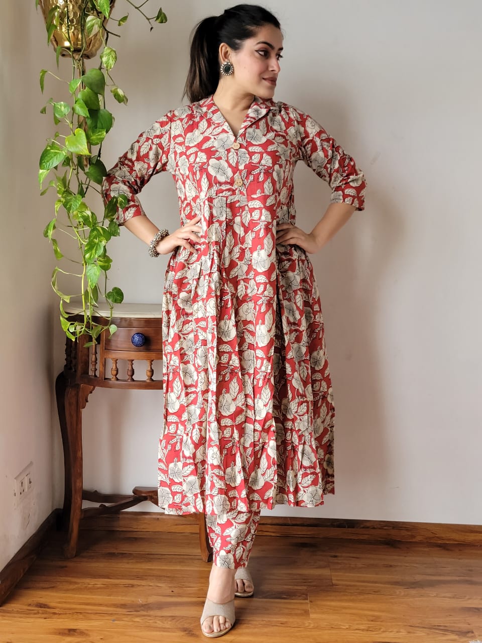 Shop Red Nyra Cut Cotton Kurti Set