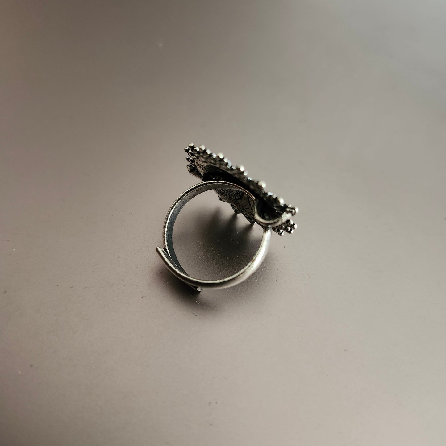 Aashvi Adjustable Oxidised Toe Ring (One Pair)