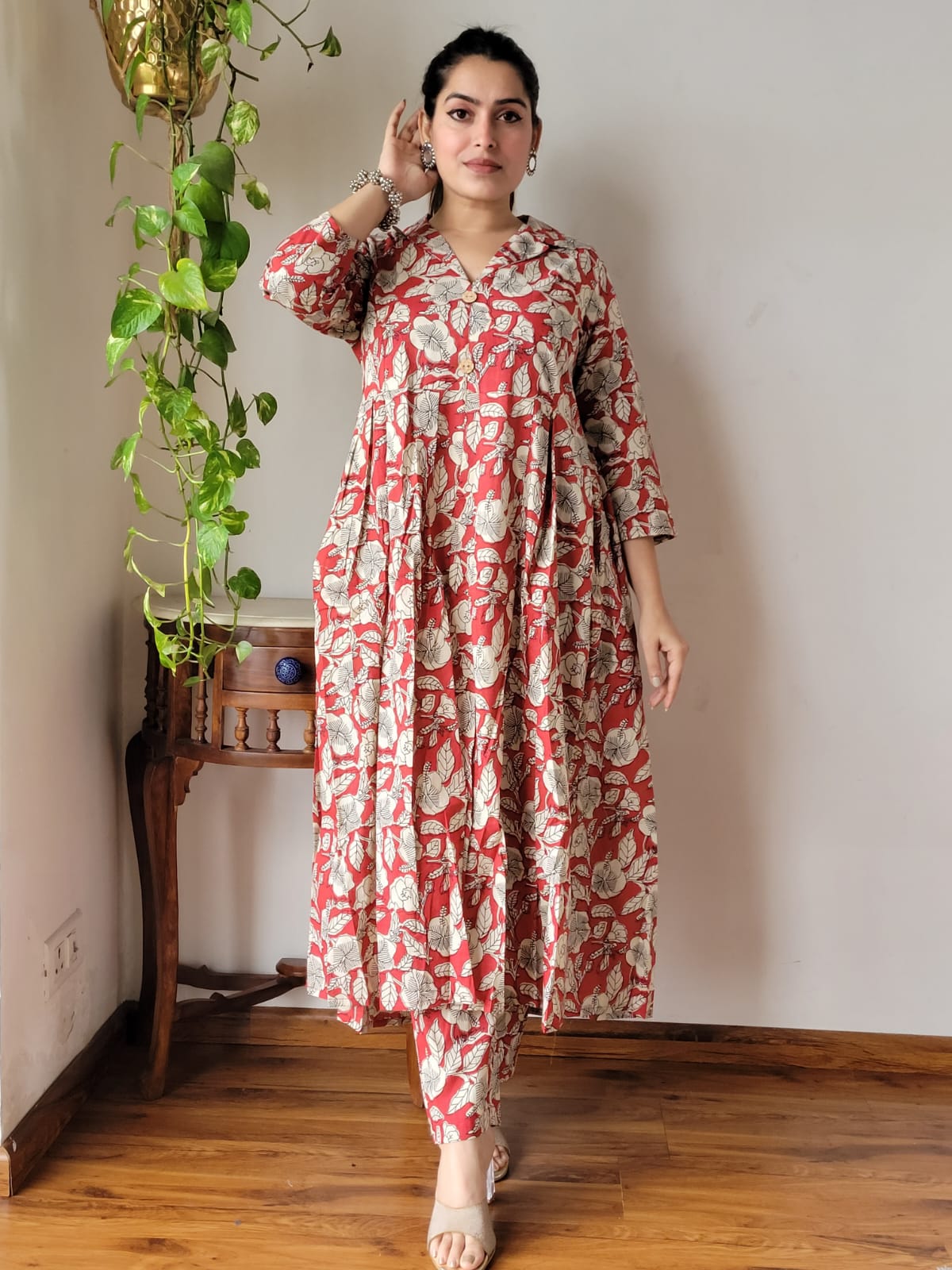 Shop Red Nyra Cut Cotton Kurti Set
