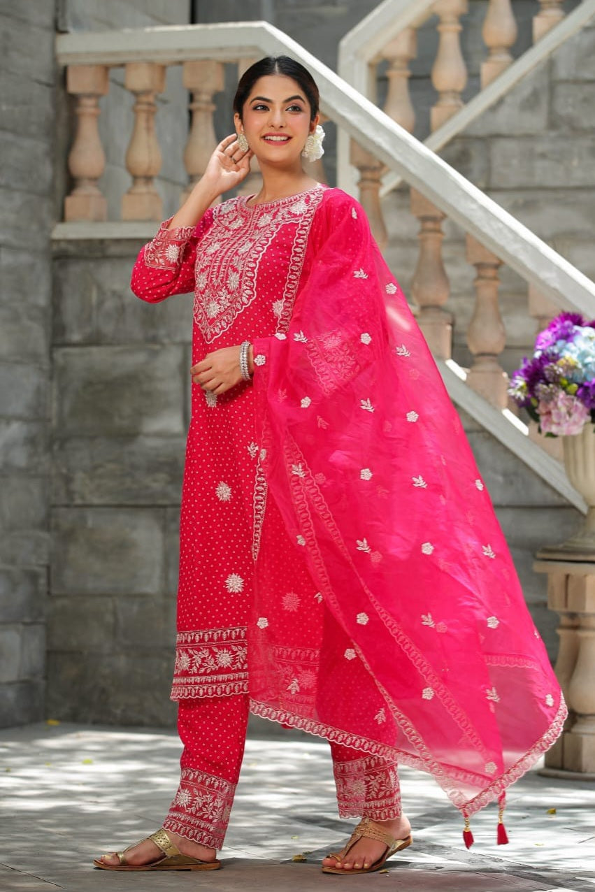 Pink Suit Set With Organza Dupatta