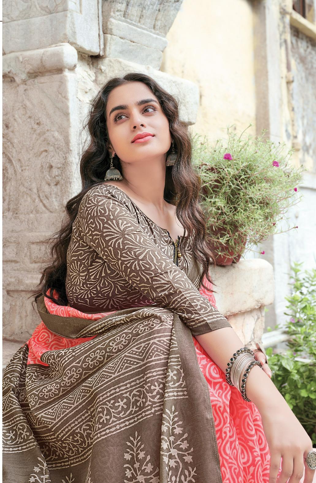 Carnation Red Printed Handloom Cotton Saree