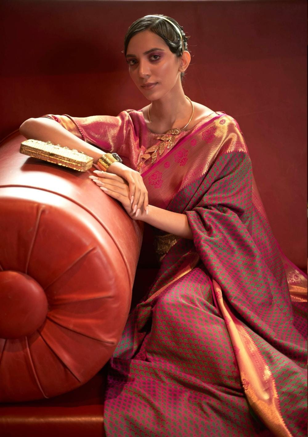 Pink & Green Dual Shade Kanjivaram Woven Silk Saree With Zari Pallu