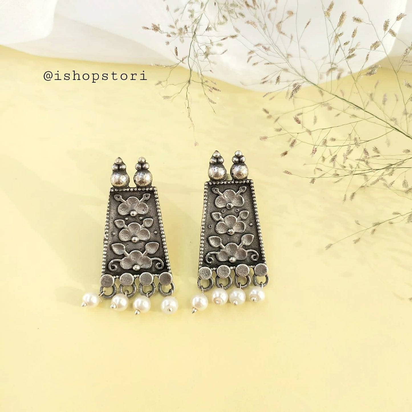 Zaynab SLA Oxidized Earrings