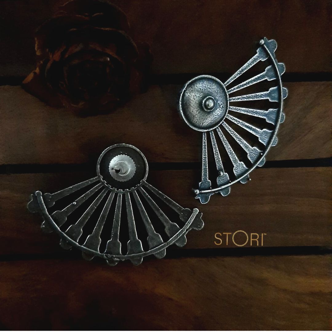 Uchiwa Silver Look Alike Oxidised Earrings