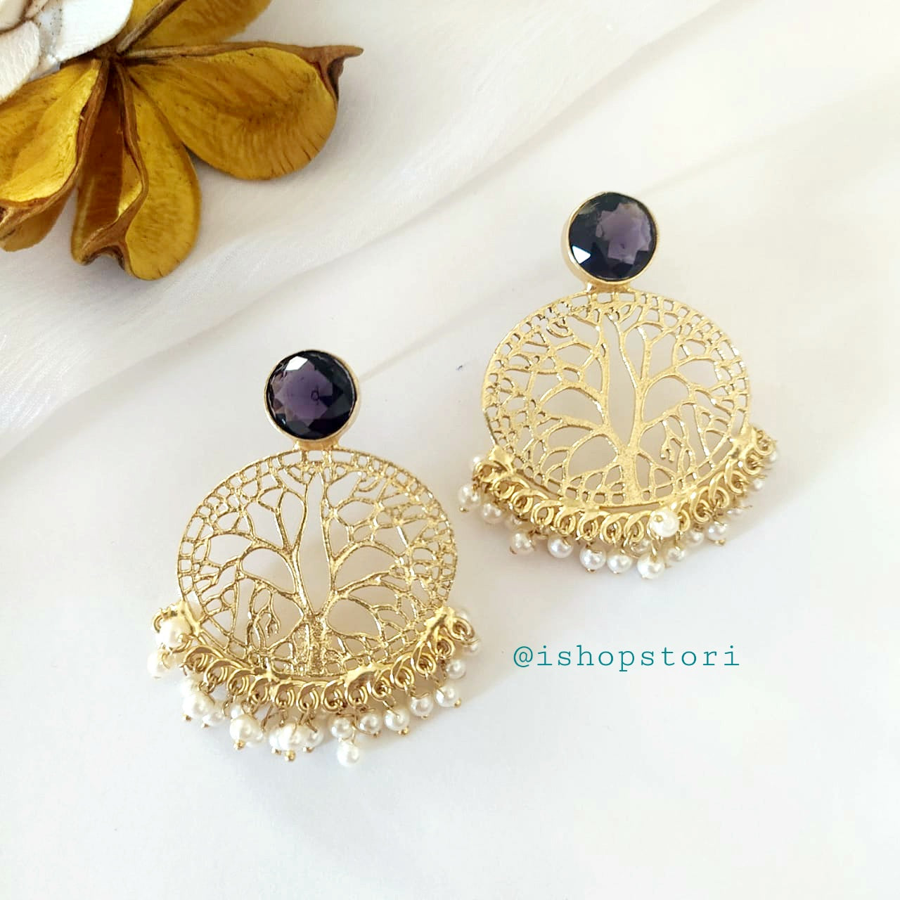 Koami Glossy Stone & Pearl Earrings