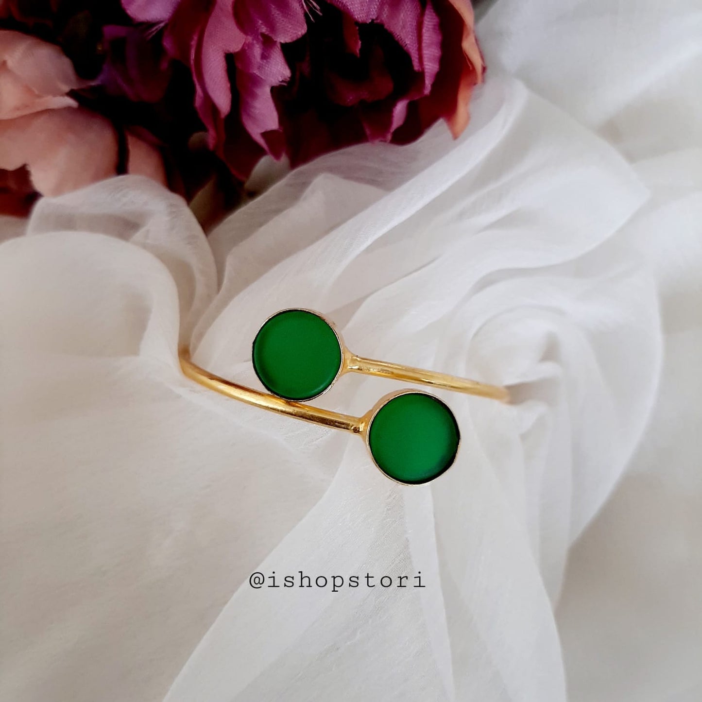 A custom bracelet with personalized engravings, perfect for gifting or cherishing memories.