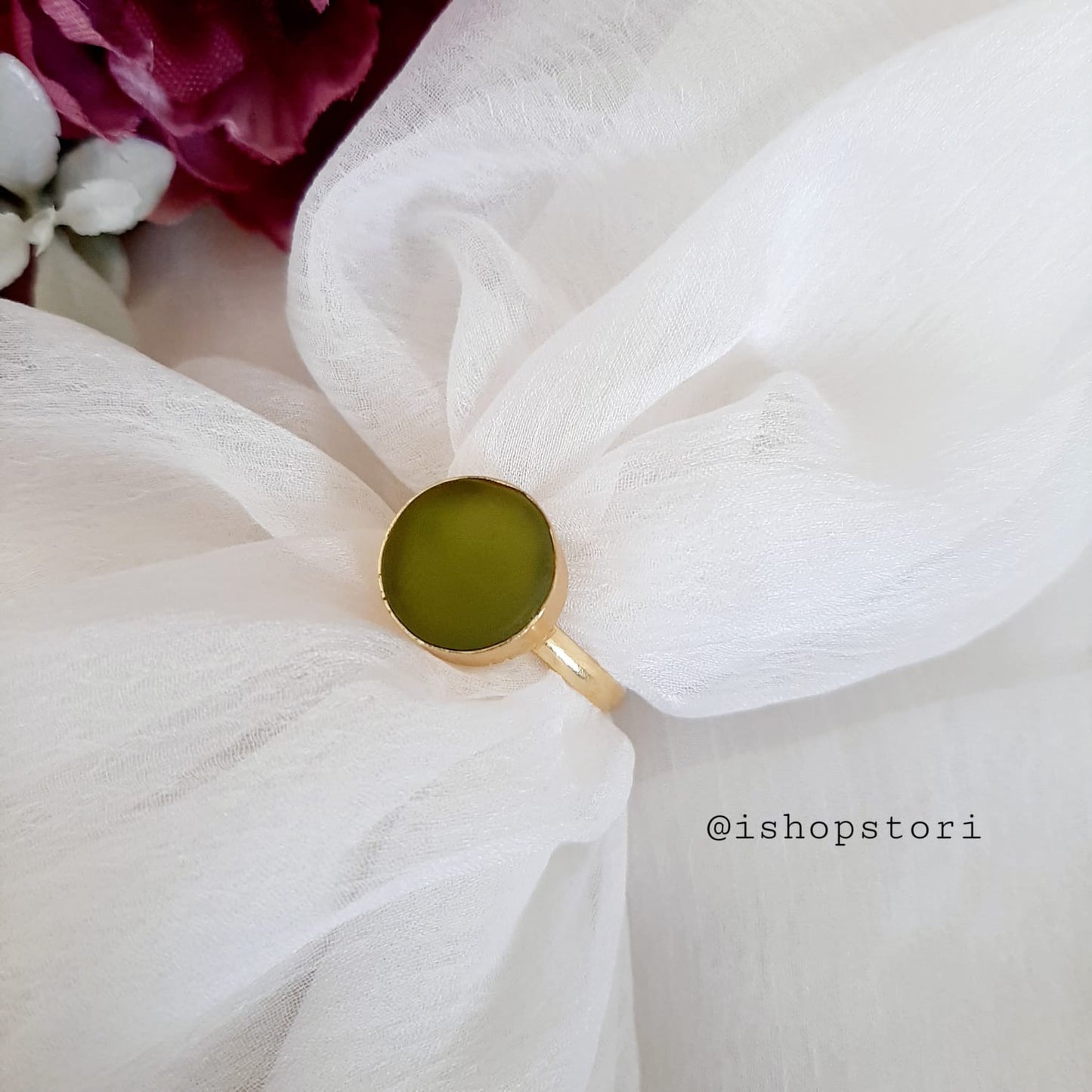 Lahini Round Single Raw Stone Finger Ring