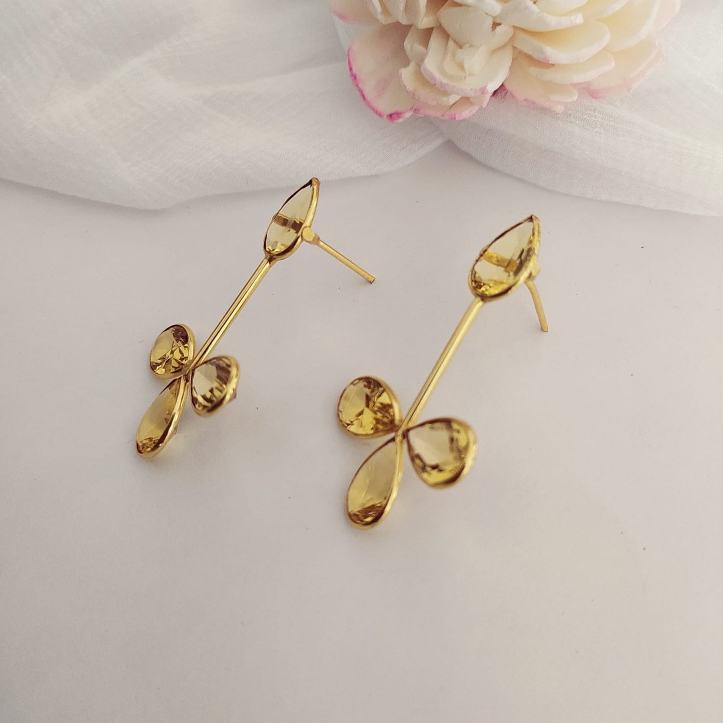 Tanvi Glossy Stones Quadra Petals Statement Earrings