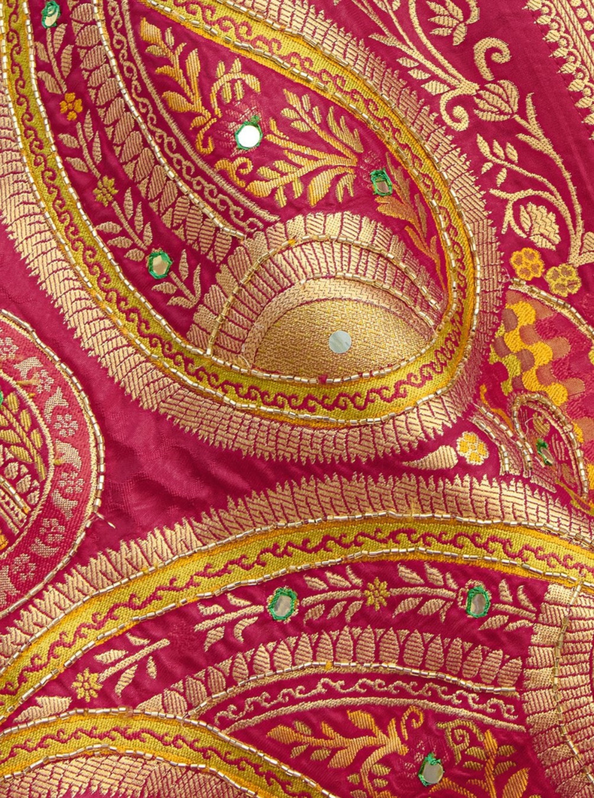 Shop Rani Pink Handloom Silk Saree for Festive Wear at STORI.