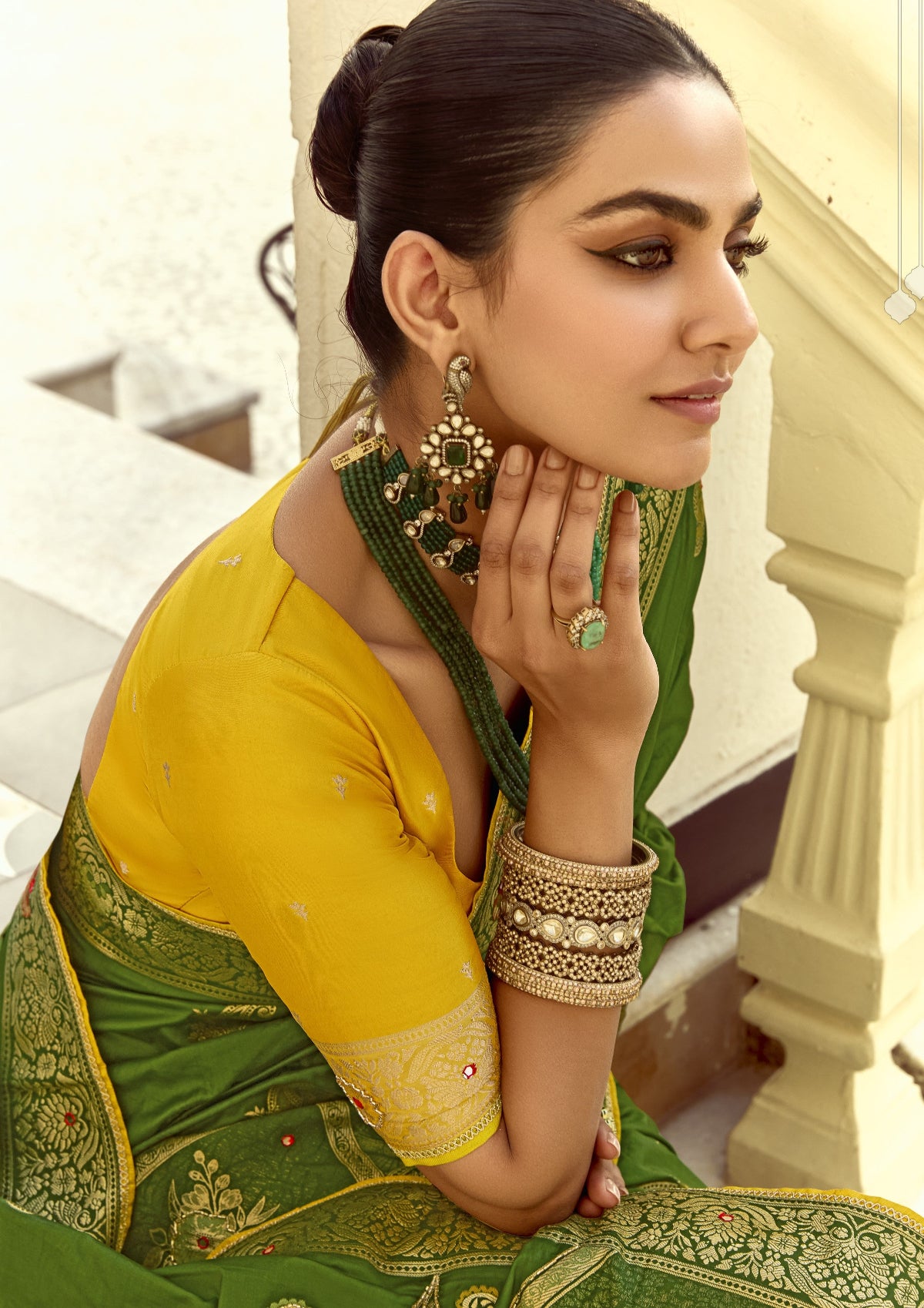 Shop Mehndi Green Handloom Silk Saree for Festive Wear at STORI.