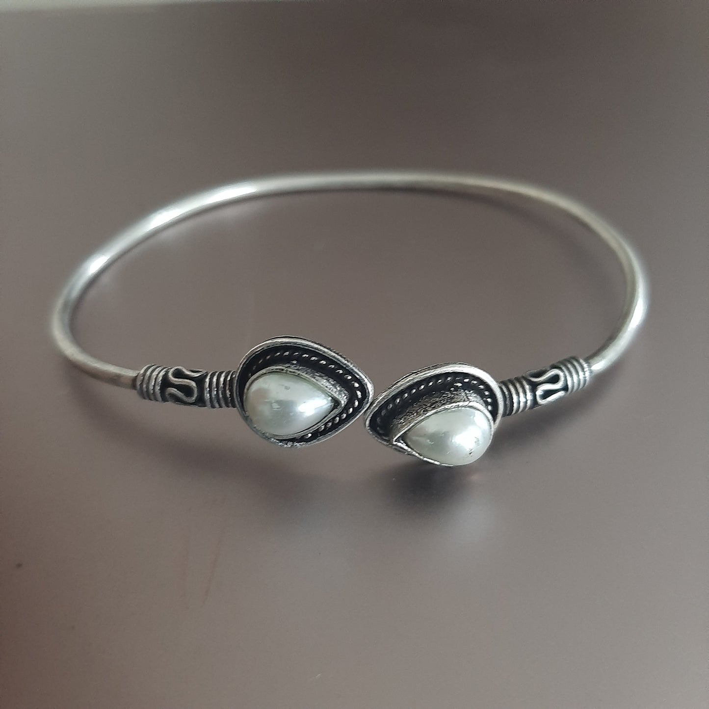 Ranita Dual Tear Drop Shaped Monalisa Stones Oxidised Bracelet