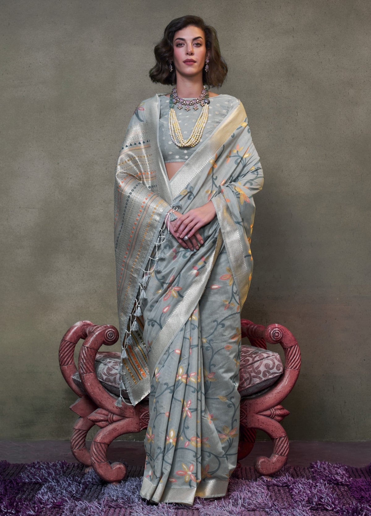 Light Grey Jamdani Saree Online in India & USA